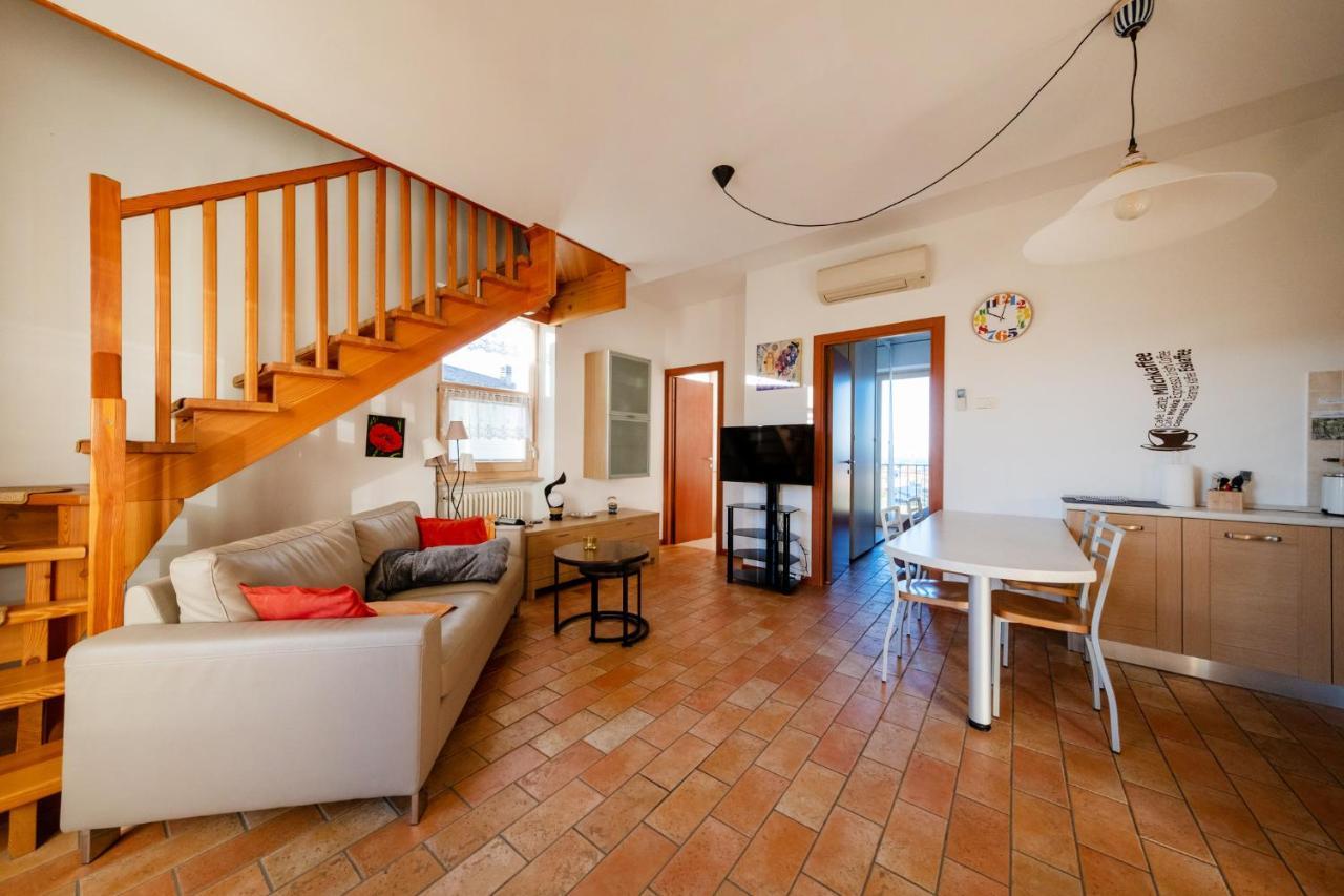ברדולינו Apartmentsgarda - Rosa Chiare מראה חיצוני תמונה